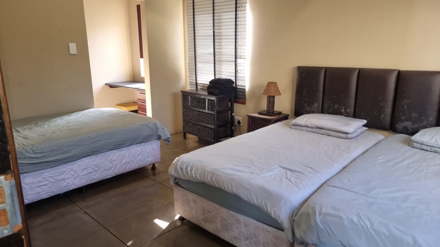 6 Bedroom Property for Sale in Merryhill Eastern Cape